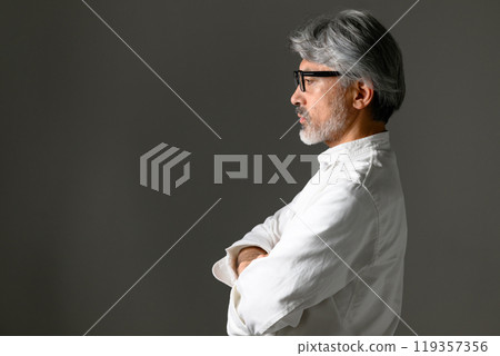 A chef with arm-strokes A chef with arm-strokes 119357356