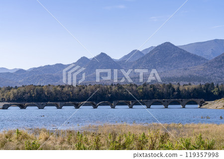 北海道上士幌町,秋日晴朗的舊國鐵志幌線 Taushubetsu 河大橋 北海道上士幌町,秋日晴朗的舊國鐵志幌線 Taushubetsu 河大橋 119357998