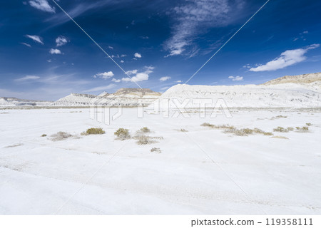 Tuzbair Salt Lake, Mangistau, Kazakhstan 119358111