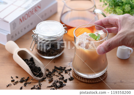 Ice milk tea 119358200