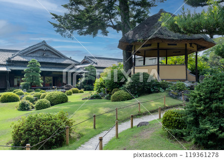 Summer at the luxurious Ito Denemon residence (Fukuoka Prefecture) 119361278