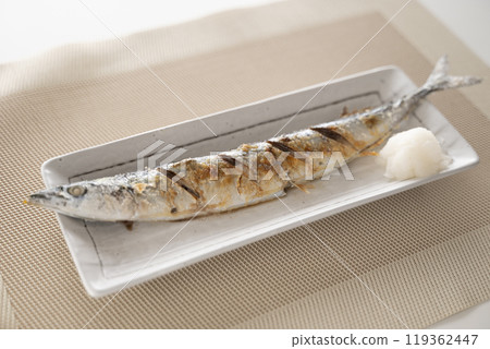 Salami grilled saury 119362447
