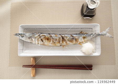薩拉米香腸烤秋刀魚 119362449