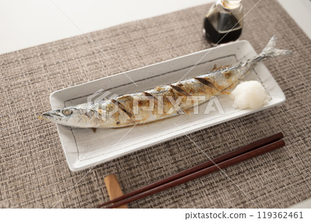 Salami grilled saury 119362461