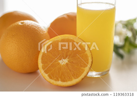 Navel oranges and juice Navel oranges and juice 119363318