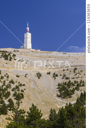 Mont Ventoux (1912 m), department of Vaucluse, Provence, France Mont Ventoux (1912 m), department of Vaucluse, Provence, France 119363659