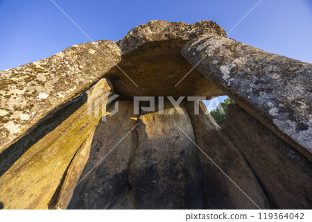 Dolmen Anta de Fonte Coberta near Alijo, Vila Cha, Portugal 119364042