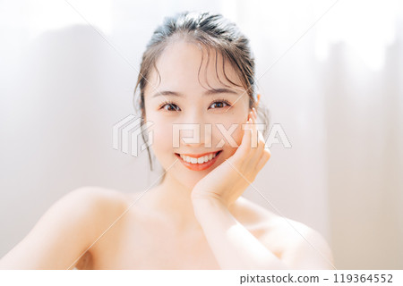 年輕女性的美麗形象 119364552
