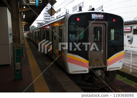 Shinetsu Main Line → Echigo Line E129 Series Train (Nagaoka ⇔ Niigata-Yoshida) 119368098