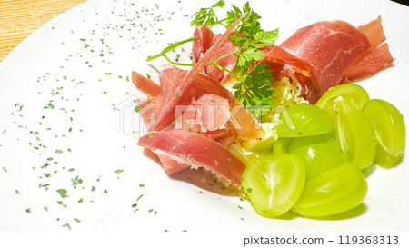 閃耀馬斯喀特，生火腿和起司菜 119368313