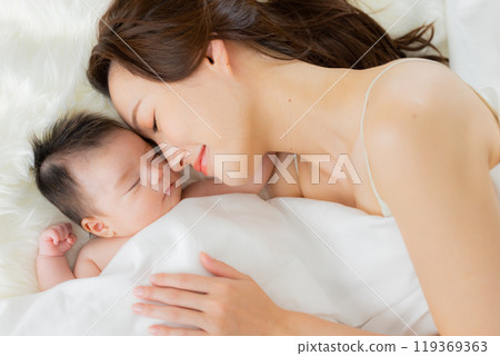 Baby and mother Baby and mother 119369363