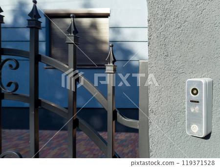 Modern Gate with Doorbell Camera Modern Gate with Doorbell Camera 119371528