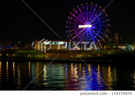 Arakawa Amusement Park's Ferris wheel and the scenery reflected in the Sumida River, night view, illuminated Arakawa Amusement Park's Ferris wheel and the scenery reflected in the Sumida River, night view, illuminated 119376974