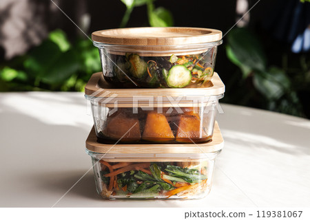 Prepared side dishes 119381067