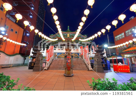 【神奈川縣】橫濱中華街媽祖廟夜景 【神奈川縣】橫濱中華街媽祖廟夜景 119381561