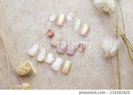 Nail tips Nail tips 119382820