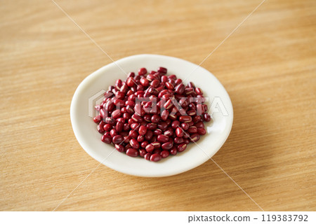 盤子裡的紅豆 119383792