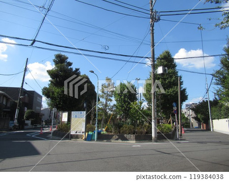 西片公園附近 119384038