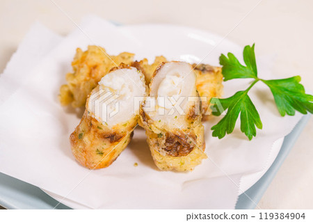 Potato salad and chikuwa fried with seaweed 119384904