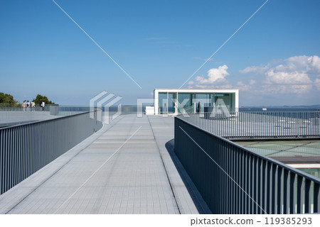 從橫須賀美術館屋頂看到的海景 119385293
