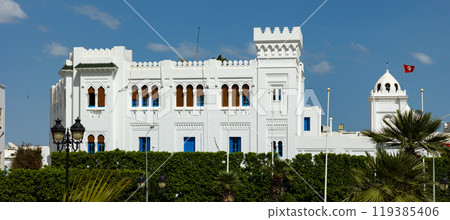 Building Office of Religions in Tunisian capital on Kasbah Square 119385406