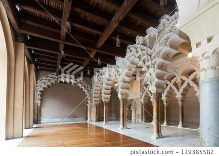 Arched gallery in Aljaferia Palace, Zaragoza, Spain Arched gallery in Aljaferia Palace, Zaragoza, Spain 119385582