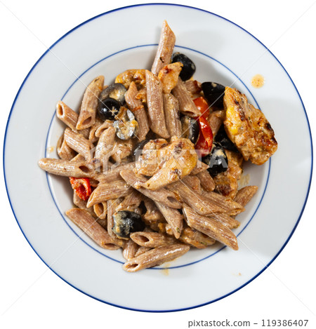 Pasta with stewed chicken pieces and vegetables Pasta with stewed chicken pieces and vegetables 119386407