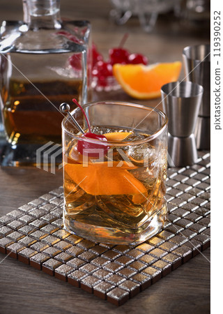 Cocktail Old Fashioned Cocktail Old Fashioned 119390252