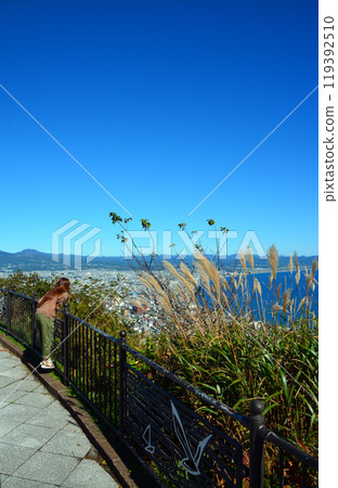 天氣晴朗時，函館山的壯麗景色 119392510