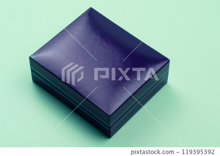 Packaging box for jewelry on a colored background 119395392