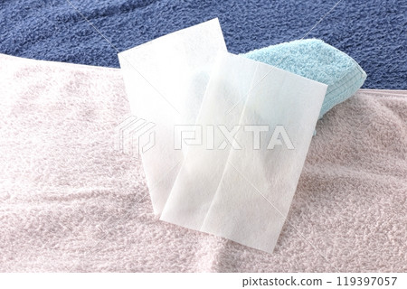 Fabric softener sheets and towels Fabric softener sheets and towels 119397057