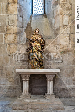 Interior of Alcobaca monastery, Mosteiro de Santa Maria de Alcob 119399669