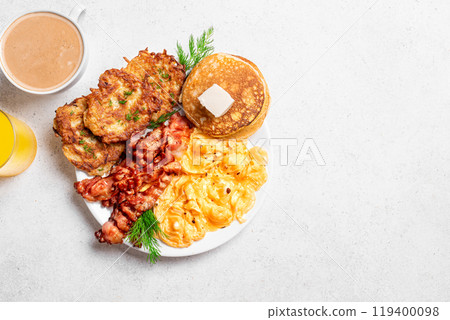 Homemade American Breakfast with scrambled eggs 119400098
