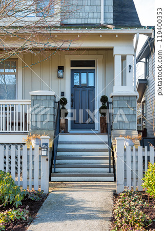 Entrance of residential house without entrance gate in front Entrance of residential house without entrance gate in front 119400353