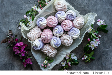 Sweet marshmallows on craft paper Sweet marshmallows on craft paper 119404194