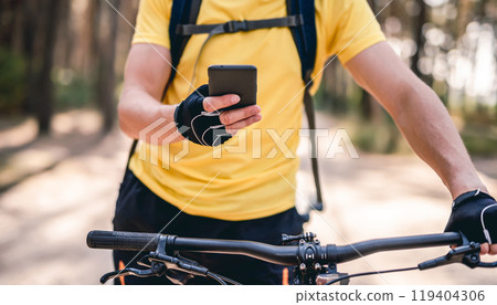 Using smartphone for navigation during ride 119404306