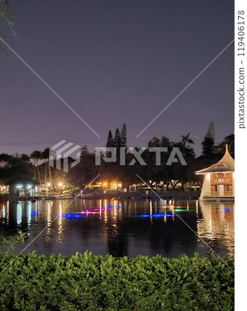 Taichung Park night view 119406178