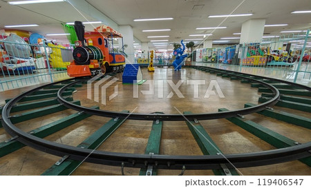 A nostalgic arcade facility 119406547