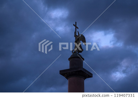 figure of angel on top of the Alexander Column in St. Petersburg, against the dark sky figure of angel on top of the Alexander Column in St. Petersburg, against the dark sky 119407331