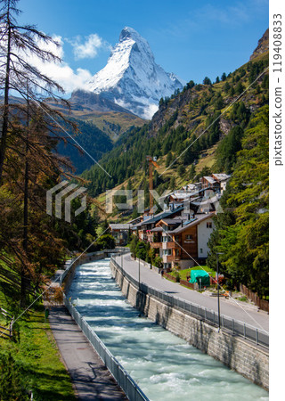 從採爾馬特村仰望馬特宏峰 119408833