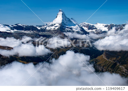 從瑞士採爾馬特羅特峰欣賞馬特宏峰的壯麗景色 119409617
