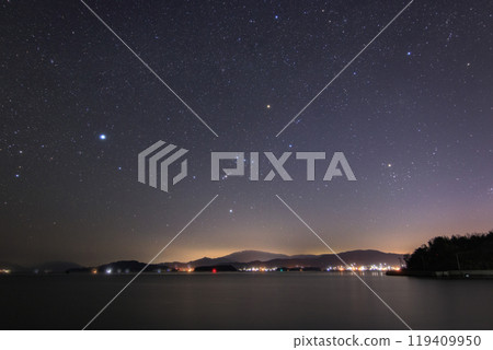 Setouchi's winter starscape: Orion and the Hyades 119409950