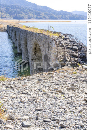 Taushubetsu River Bridge on the former Shihoro Line of the Japanese National Railways on a clear autumn day in Kamishihoro, Hokkaido 119410077