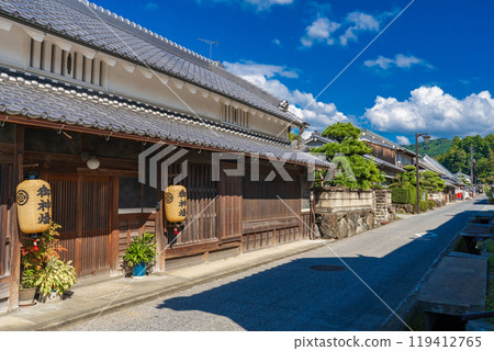奈良縣飛鳥村，飛鳥神社前的傳統城鎮景觀 119412765