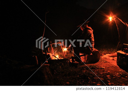 Bushcraft camping at night 119412814