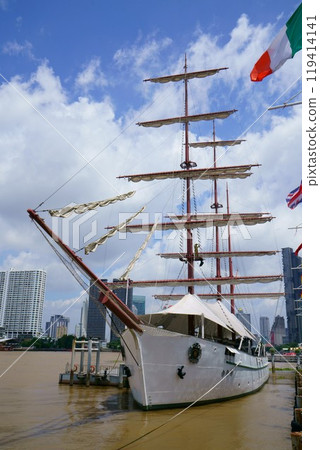 7237 Asiantique The Riverfront Destination 119414141