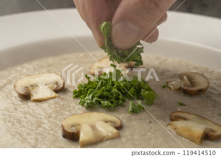 Mushroom potage - Potage topped with mushrooms and parsley Mushroom potage - Potage topped with mushrooms and parsley 119414510