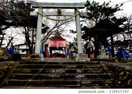Torii gate of Mashike Itsukushima Shrine, Mashike-cho, Mashike-gun Torii gate of Mashike Itsukushima Shrine, Mashike-cho, Mashike-gun 119415197