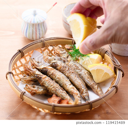 Deep-fried shrimp shishamo 119415489