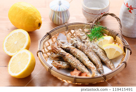 Deep-fried shrimp shishamo 119415491